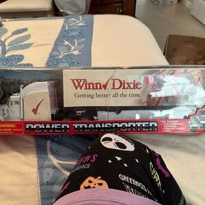 Vintage Winn-Dixie remote control truck